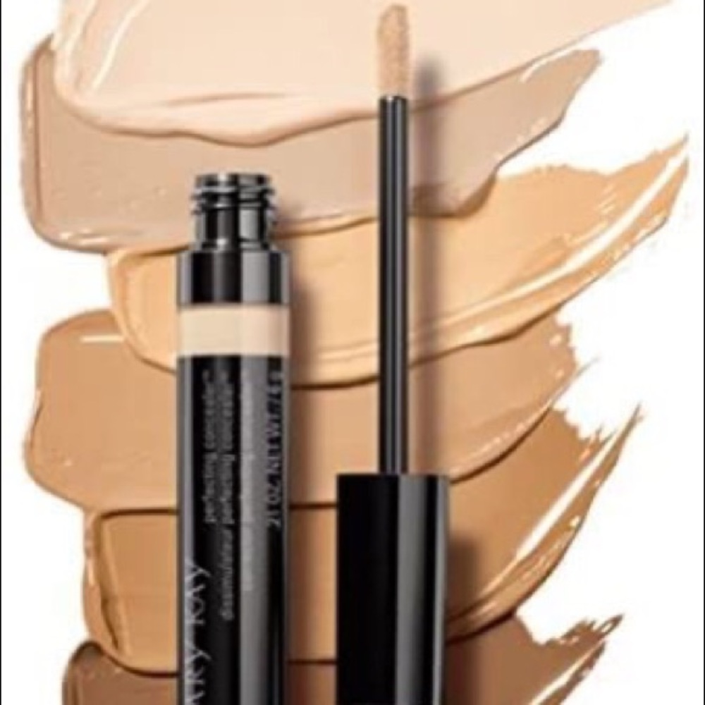 Mary Kay Perfecting Concealer - Light Ivory